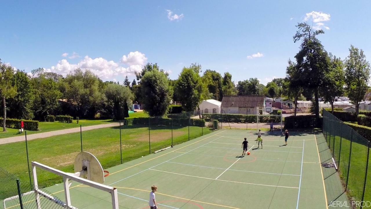 Camping La Garenne De Moncourt Rue  Exteriör bild
