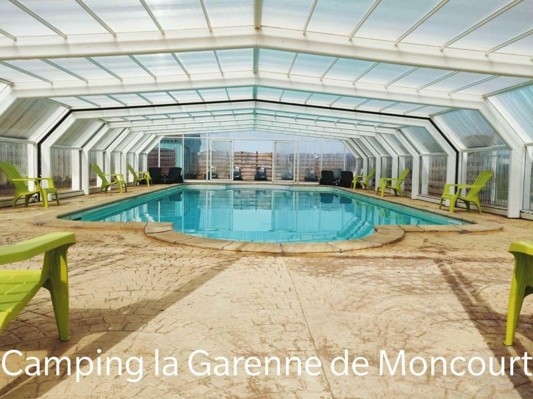 Camping La Garenne De Moncourt Rue  Exteriör bild